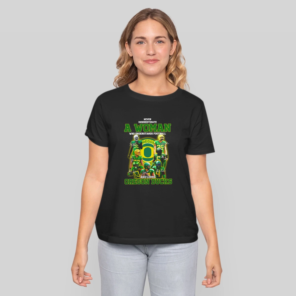 Never Underestimate A Woman Who Football And Loves Oregon Ducks